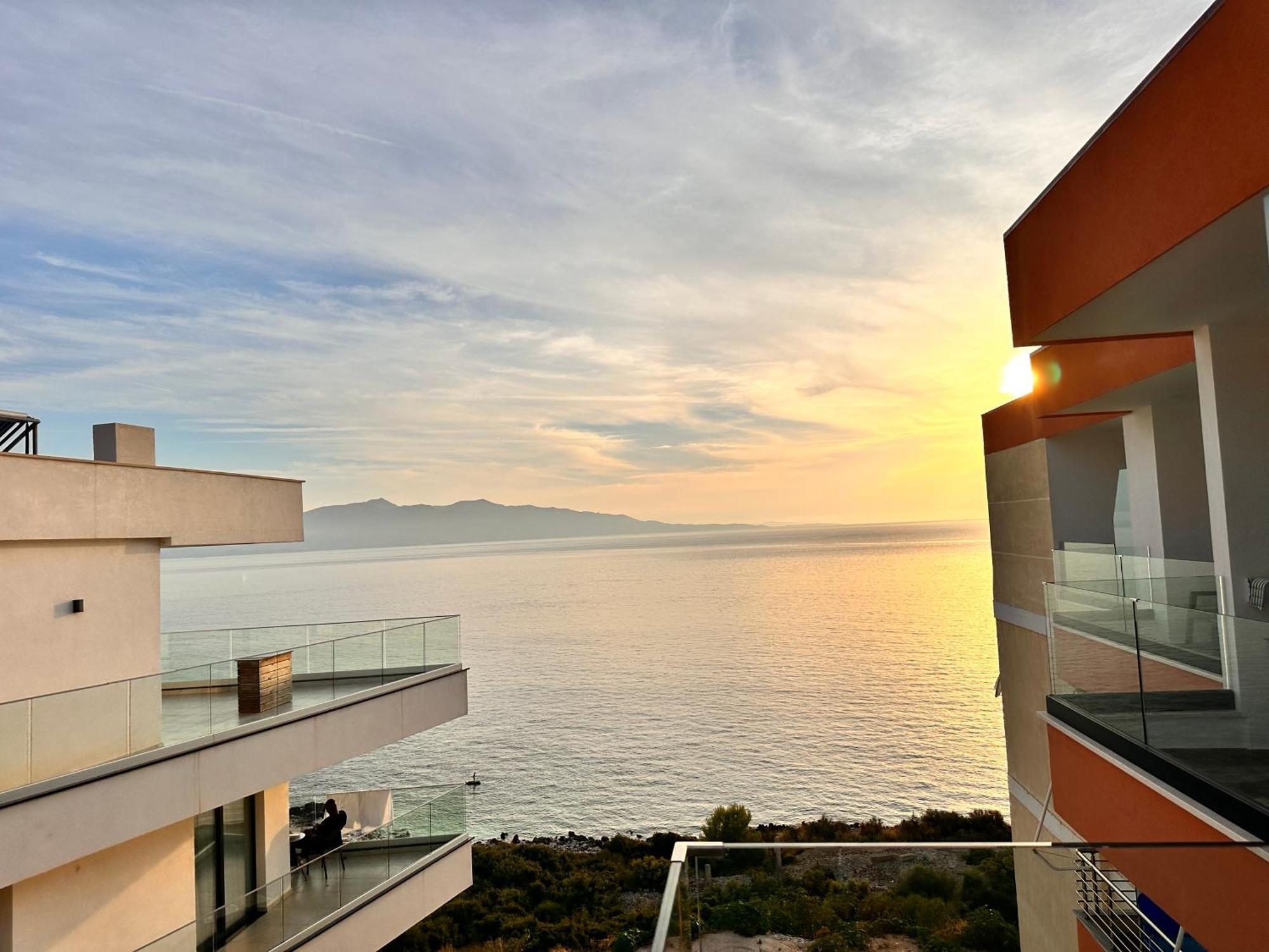 Lookout Apartments Sarande Exterior photo